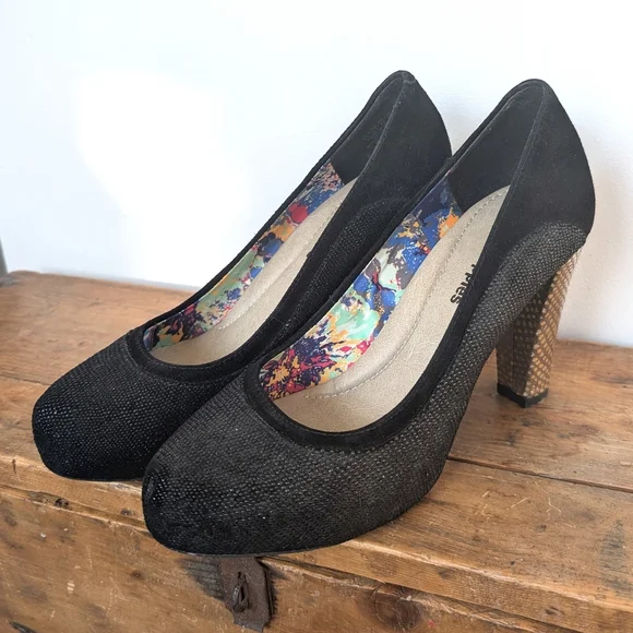 Hush Puppies Black Sparkle Gold Scale Block Heels Shoes~ Size 7.5 - Picture 7 of 7